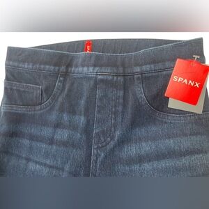 Spanx Women’s Jeggings Small NWT Blue Denim Faux Front Pockets Back Pockets